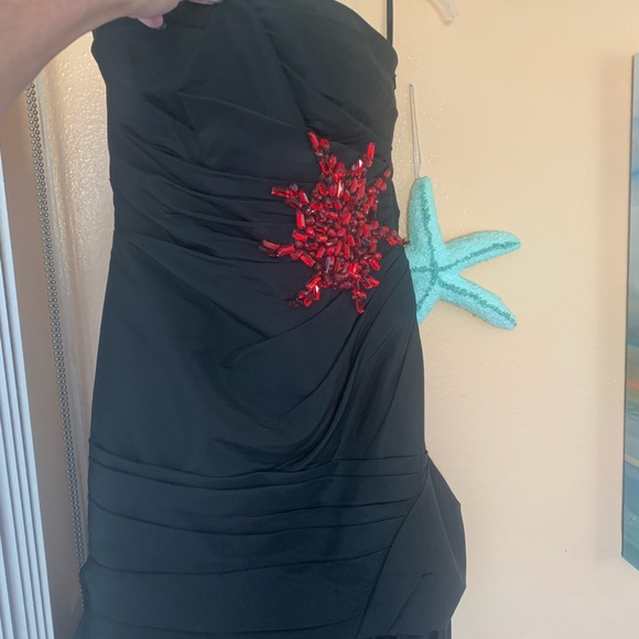 Short Dress With Train - Picture 2 of 6